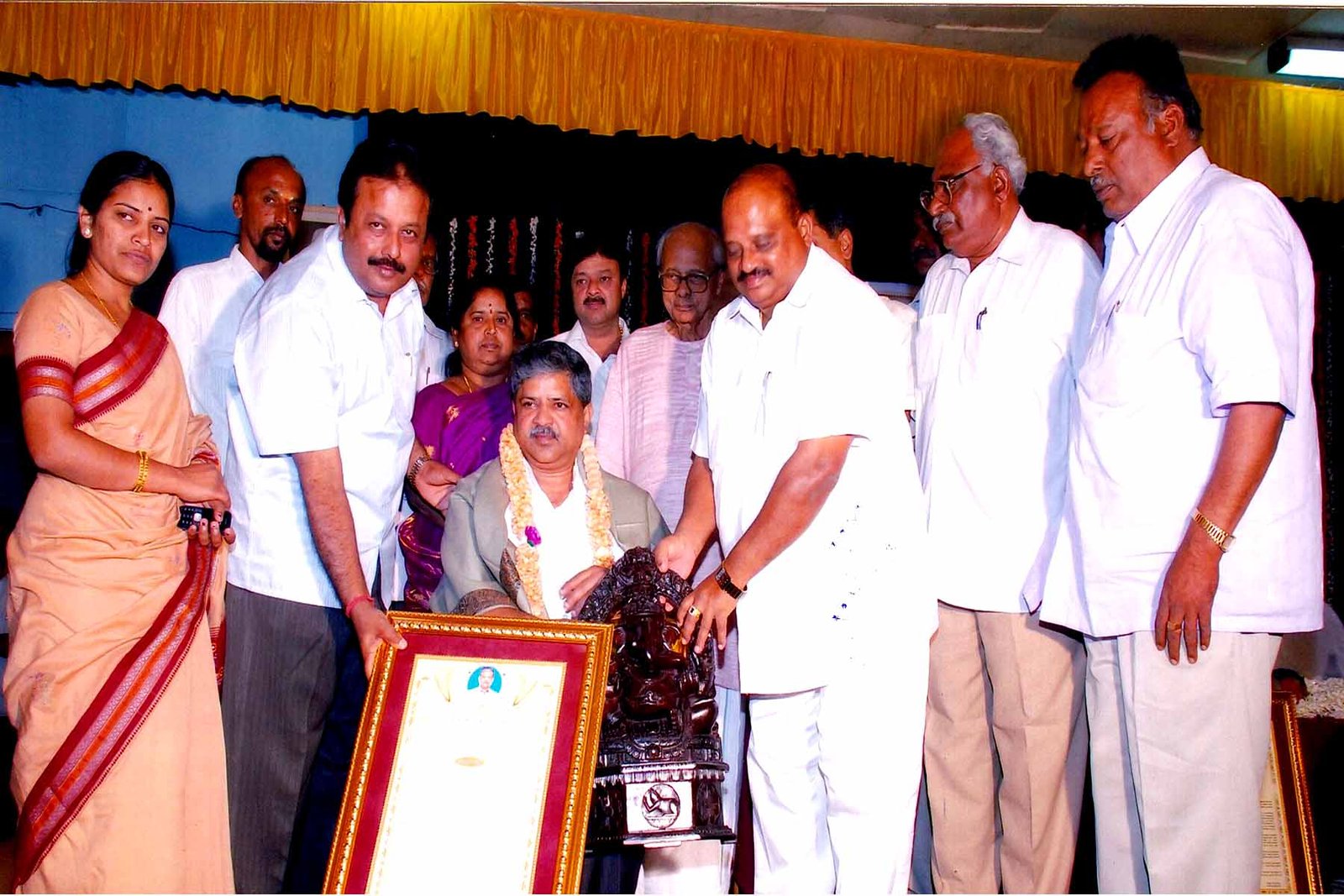 ಫೋಟೋ ಗ್ಯಾಲರಿ